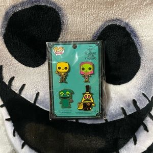 NEW SEALED Nightmare Before Christmas FUNKO pin set blacklight glow in the dark